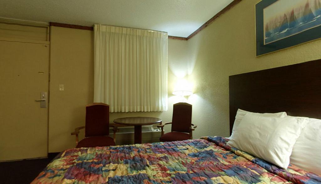 Americas Best Value Inn Newton Rum bild