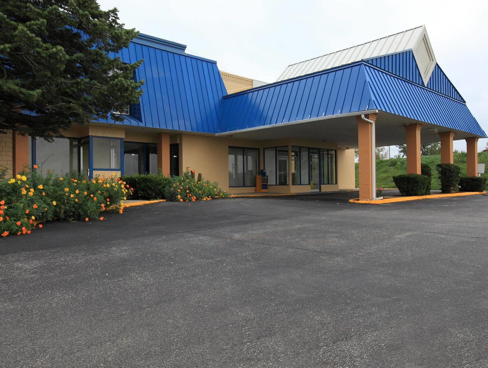 Americas Best Value Inn Newton Exteriör bild